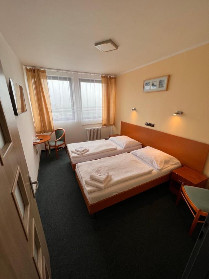 Hotel Labe Litomerice Exterior photo